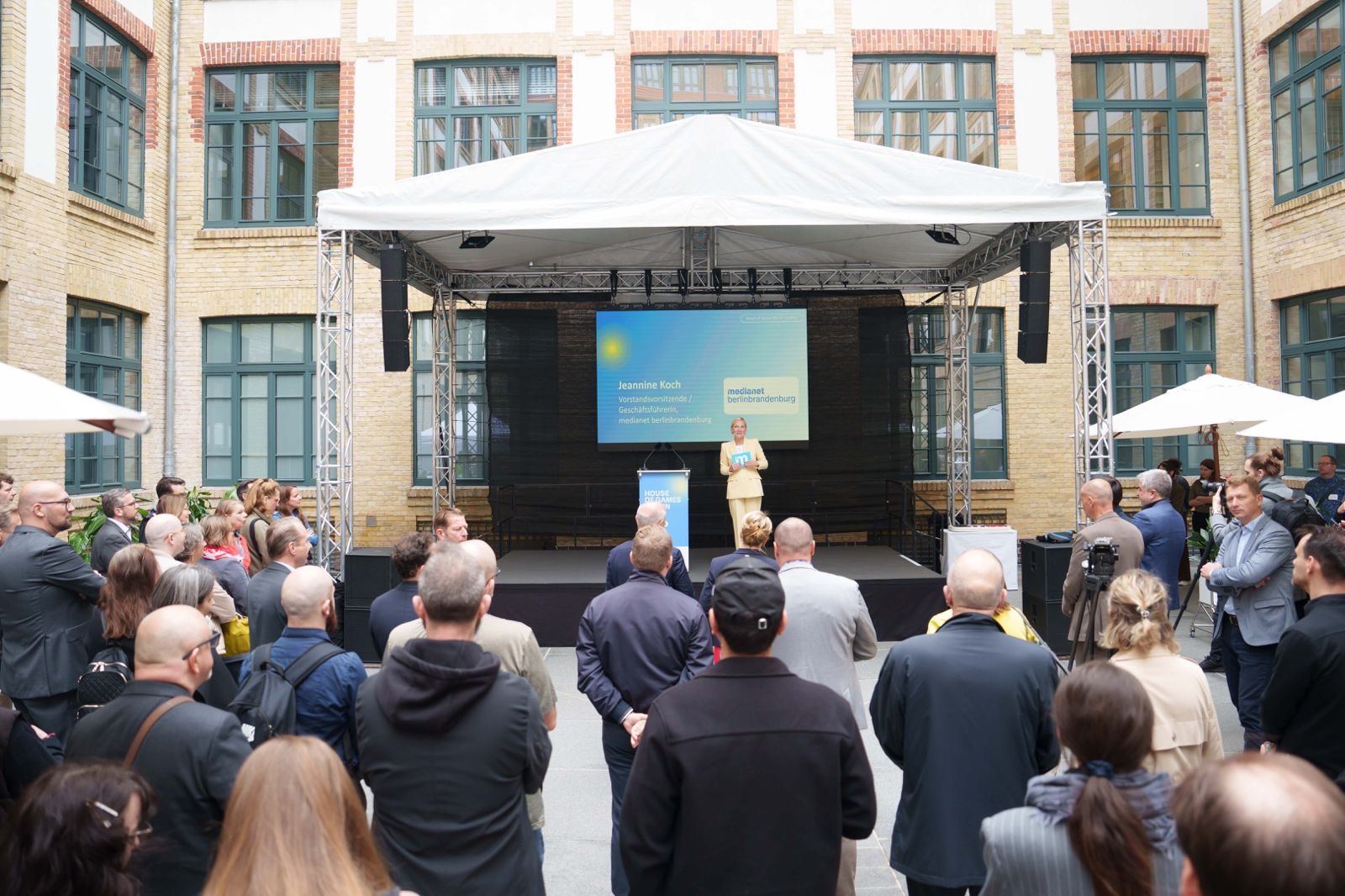 House of Games Berlin - Hoffest