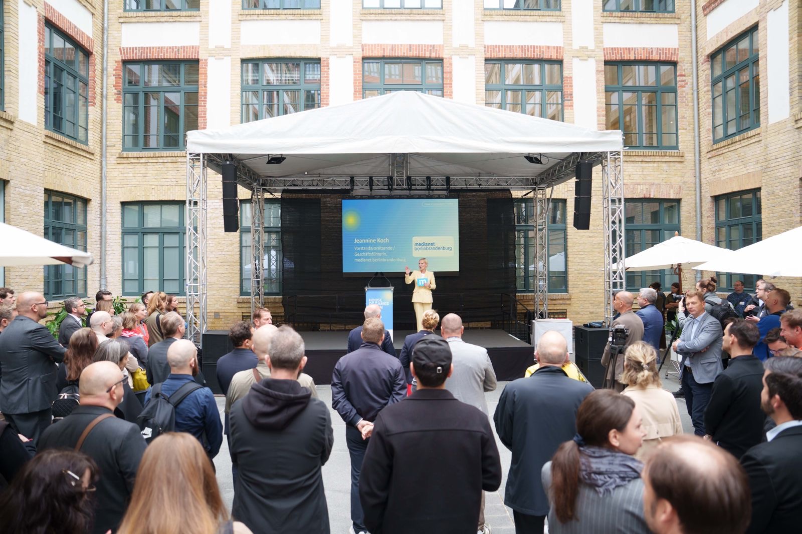 House of Games Berlin - Hoffest
